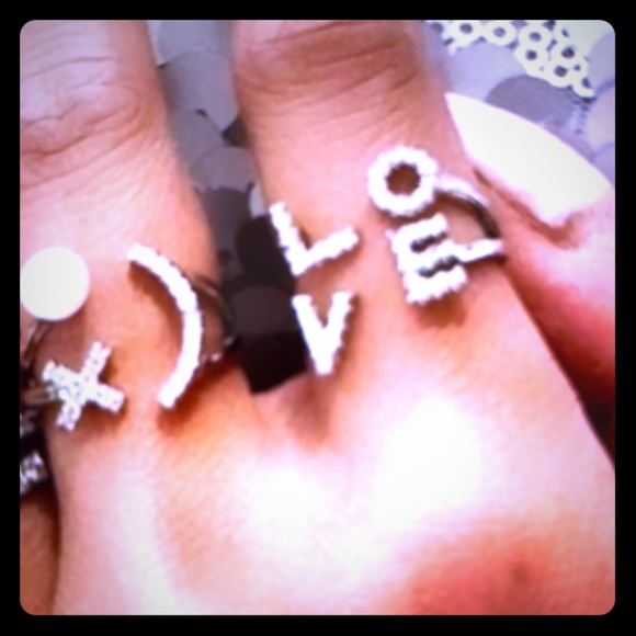 Silver Pave LOVE 💕 Ring! - Picture 3 of 3